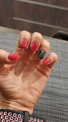 Camomila Nails — Salón de manicura y pedicura